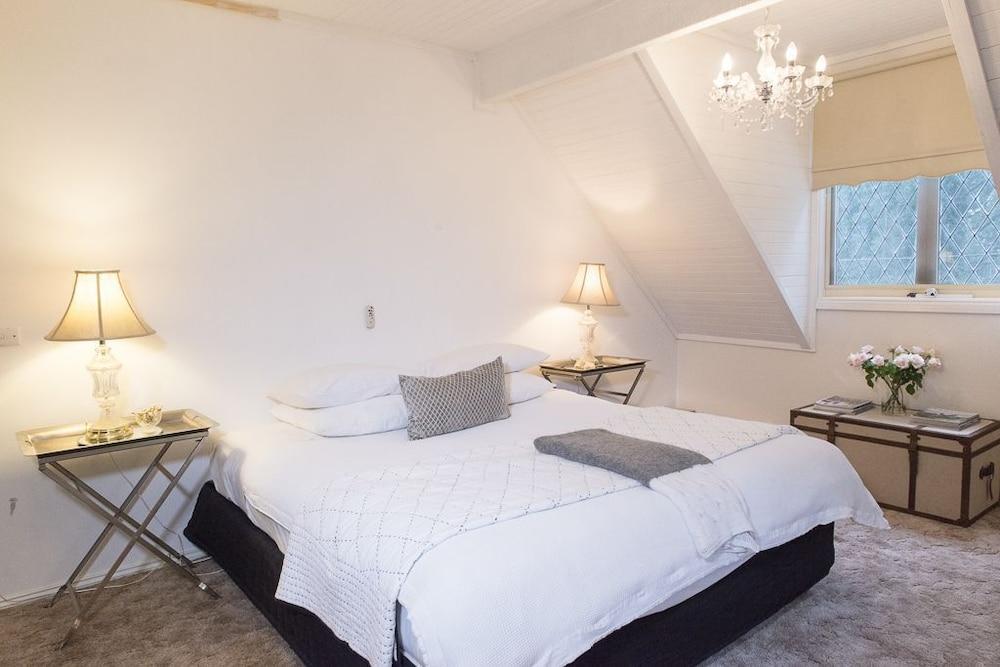 A Loft In The Mill Boutique Accommodation Olinda Esterno foto