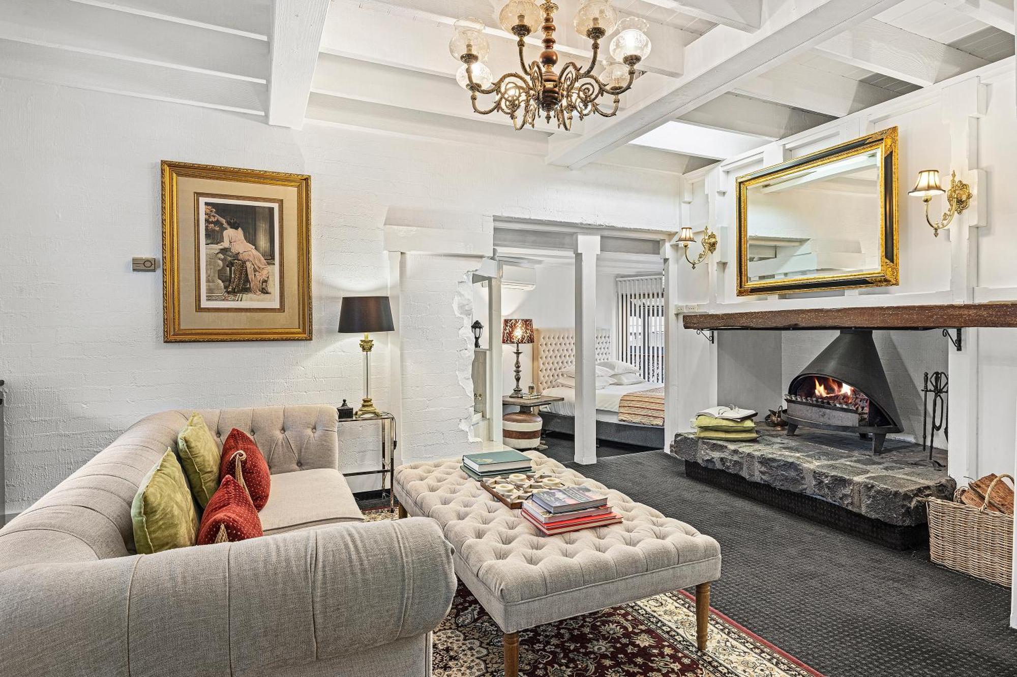 A Loft In The Mill Boutique Accommodation Olinda Esterno foto