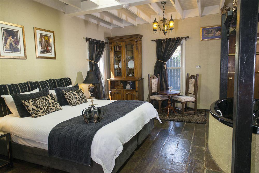 A Loft In The Mill Boutique Accommodation Olinda Esterno foto