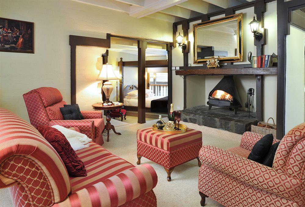 A Loft In The Mill Boutique Accommodation Olinda Esterno foto
